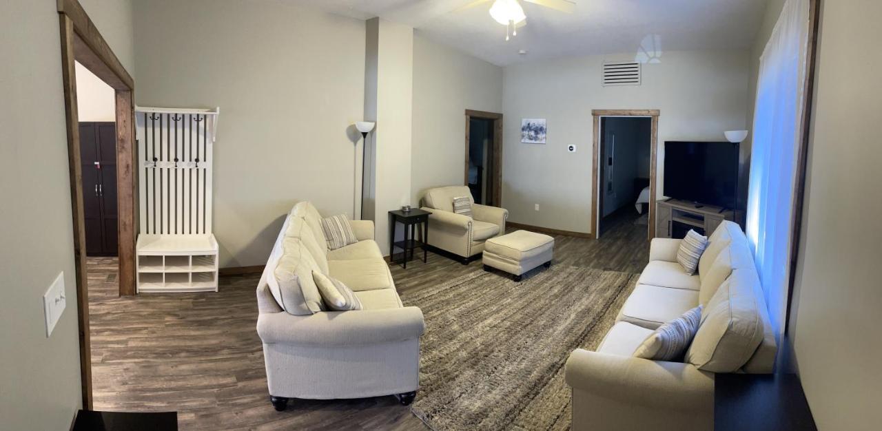 Modern Farmhouse 3 Bed, 2 Bath Apartment, Sleeps 7, Lots Of Space, Steps To Downtown, Honeywell & Eagles Theater Wabash Exterior foto